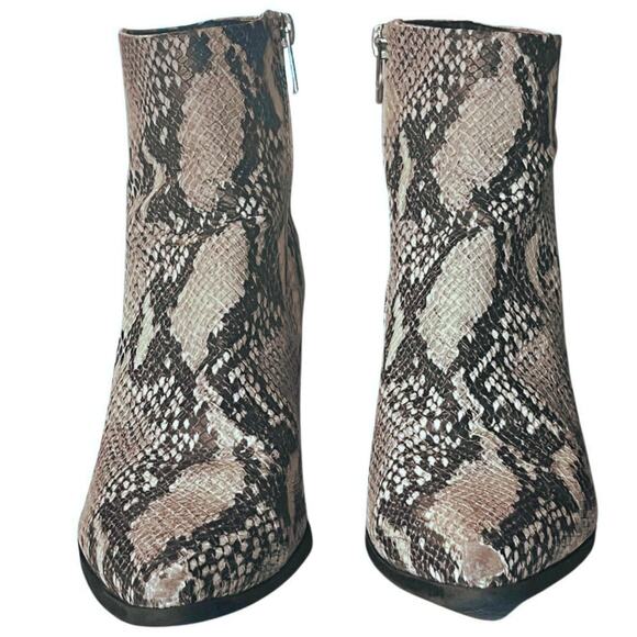 Madden Girl Snake Print Ankle Boots 7.5M Block Heel - Picture 5 of 11